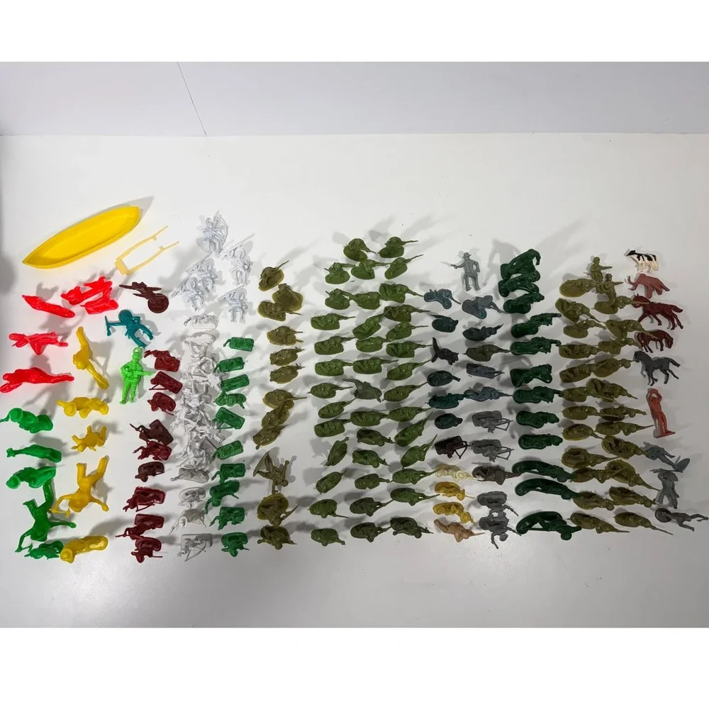 Vintage‎ Plastic Toy Soldiers Cowboys Indians Figures 170 Lot Green Army Mixed